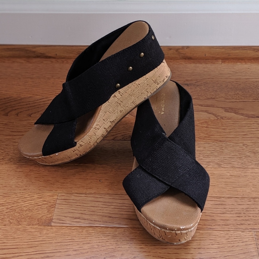 Used Sonoma Wide Strap Slip On Wedges 9